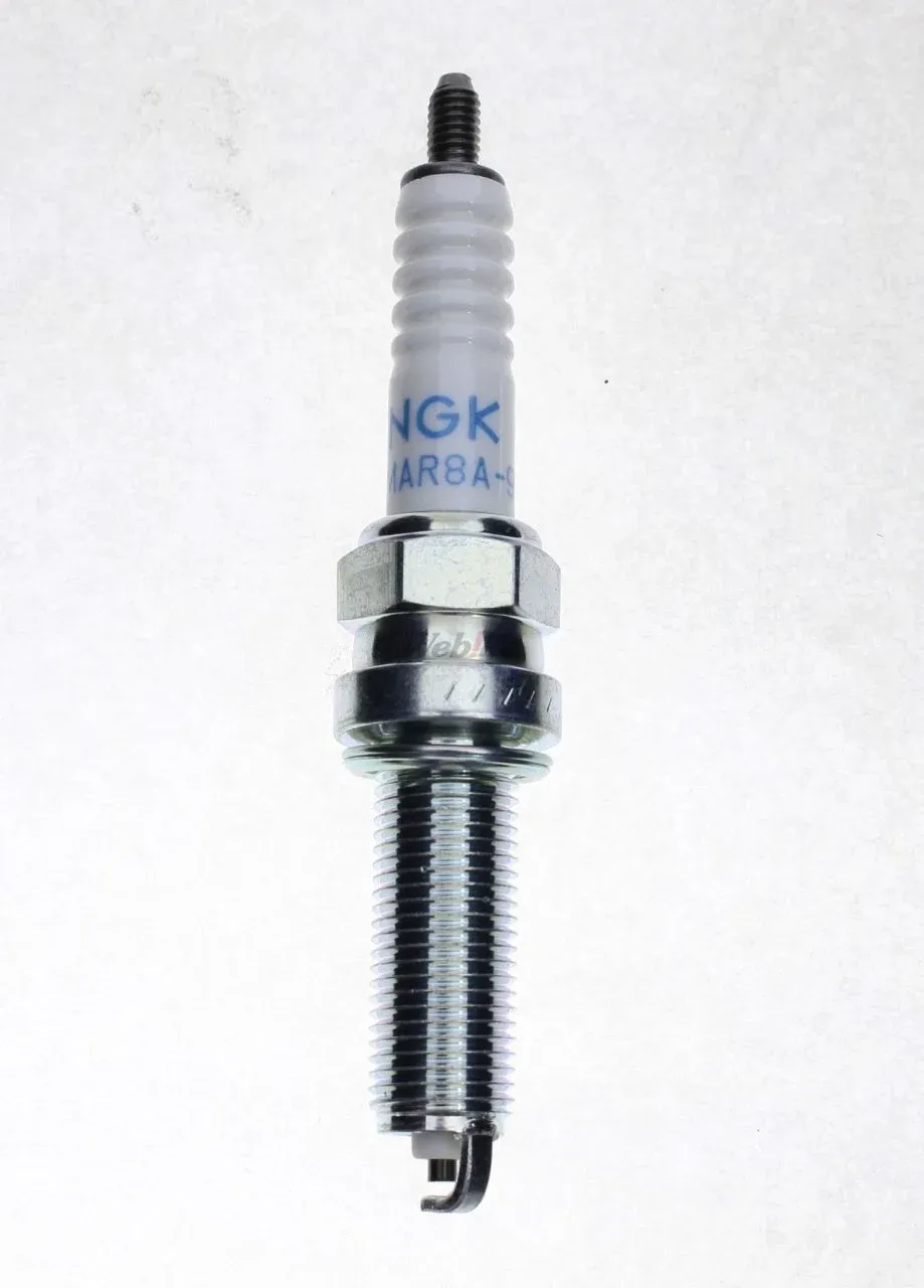 NGK LMAR8A-9 BUJI (HONDA)
